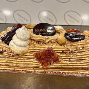 COMMANDEZ POUR LE 23 ou 24 DECEMBRE - Bûche traditionnelle pralinée