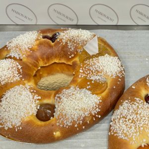 Brioche des rois fourrée frangipane